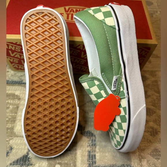 NWT - VANS Unisex Classic Checkerboard slip-on - Shale/True White (discontinued) - Picture 3 of 5